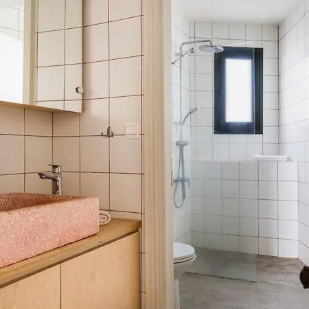 Charming Loft House With Garden In Old Σπίτι διακοπών *